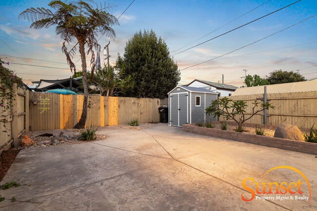 Building Photo - 4926 Del Monte Ave