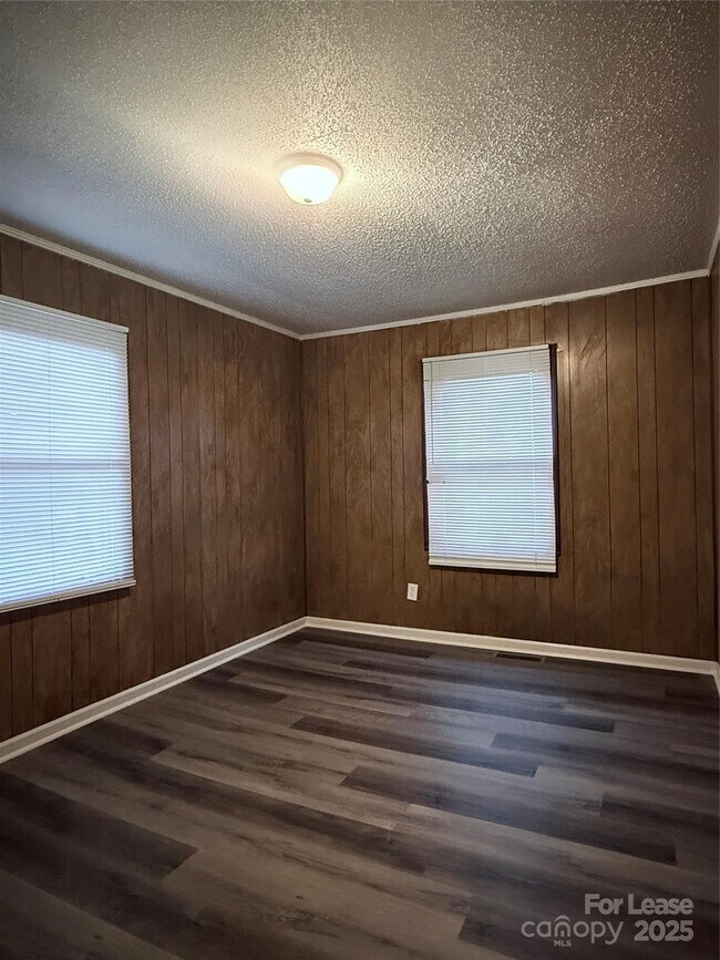 Building Photo - 9225 Moores Chapel Rd