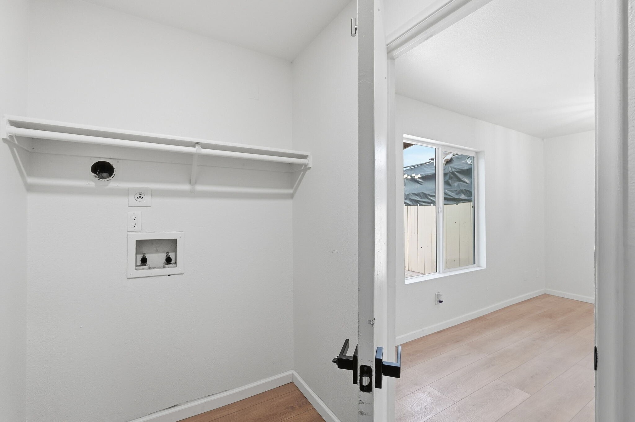 Building Photo - 5846 S Del Moral Blvd