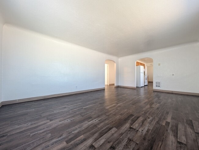 Building Photo - Great 3-Bedroom, 1-Bath Home In Springfield!