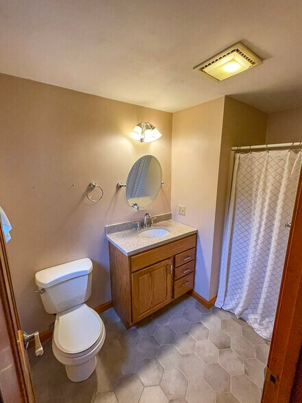 Master Bathroom - 20 Isaac Lucas Cir