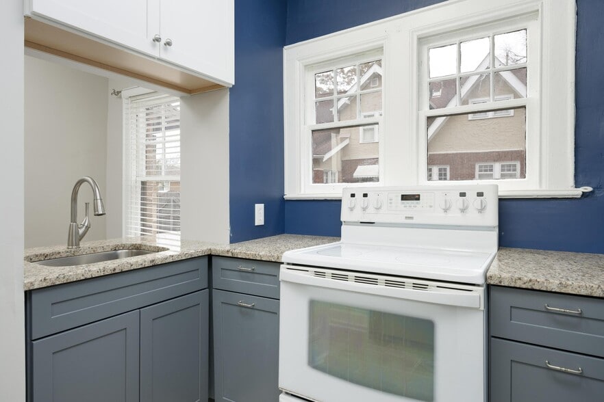 Building Photo - 3416 Glendon Dr