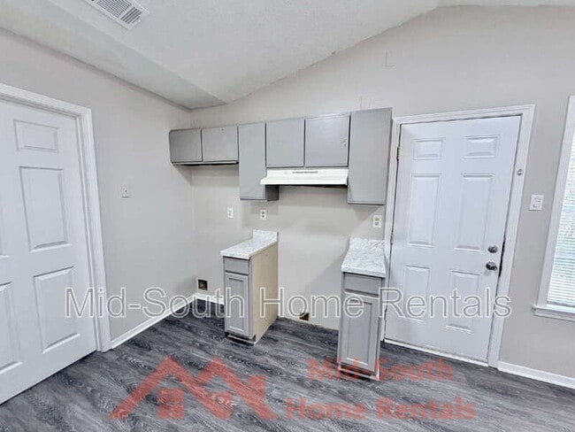 Building Photo - 6419 Ashton Rd