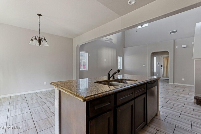 Building Photo - 14933 Jerry Armstrong Ct