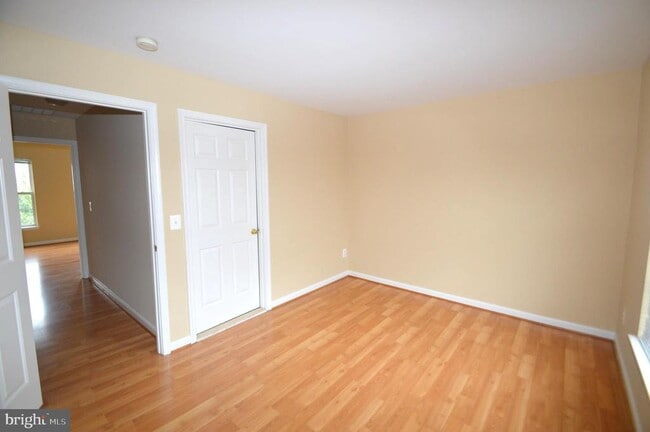 Building Photo - 21081 Pickerelweed Terrace