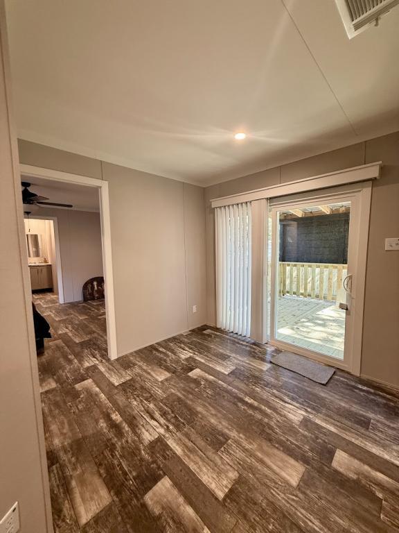 Building Photo - 1808 Sheila Dr