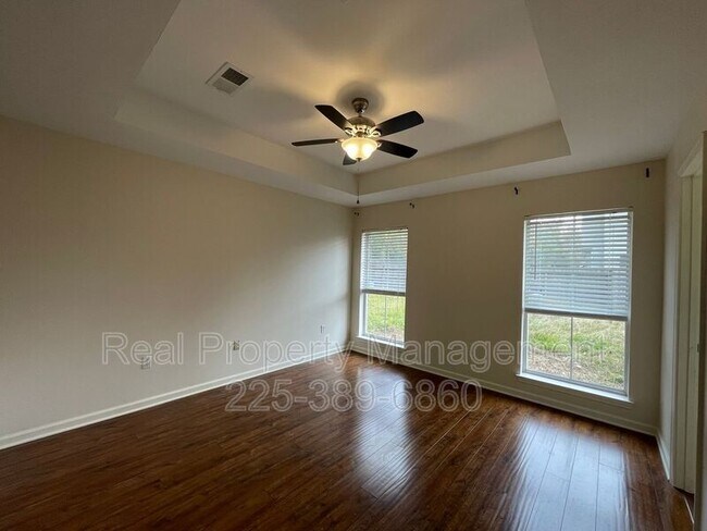 Building Photo - 1345 Harwich Dr