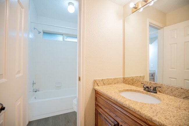 Building Photo - 4219 Meadowchase Ln