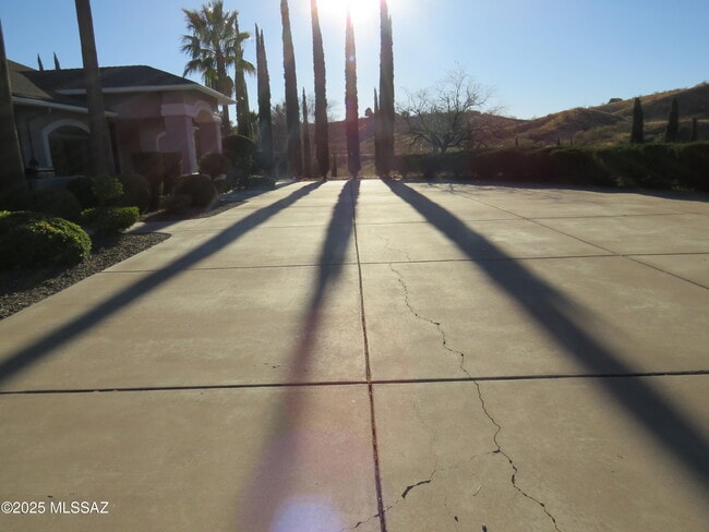 Building Photo - 2509 N Mesquite Pl