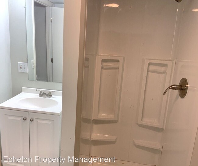 Building Photo - 3 br, 2 bath House - 919 Walnut St.