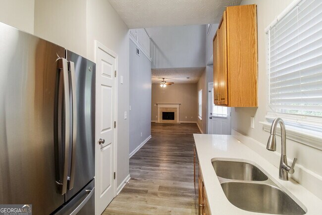 Building Photo - 7047 Red Maple Ln