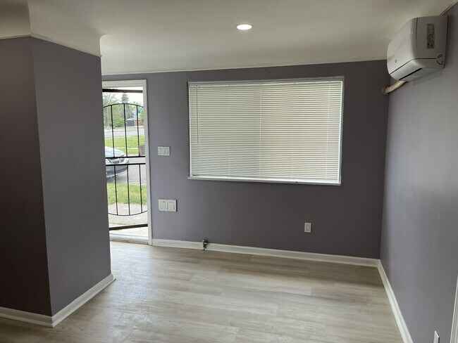 Building Photo - 15236 Tireman Ave