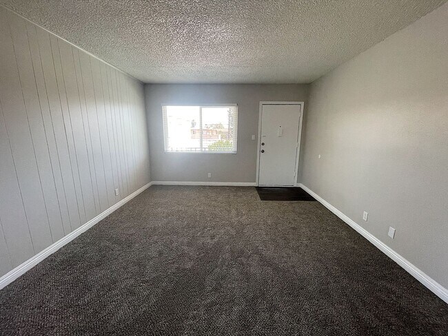 Interior Photo - Evart Apartments