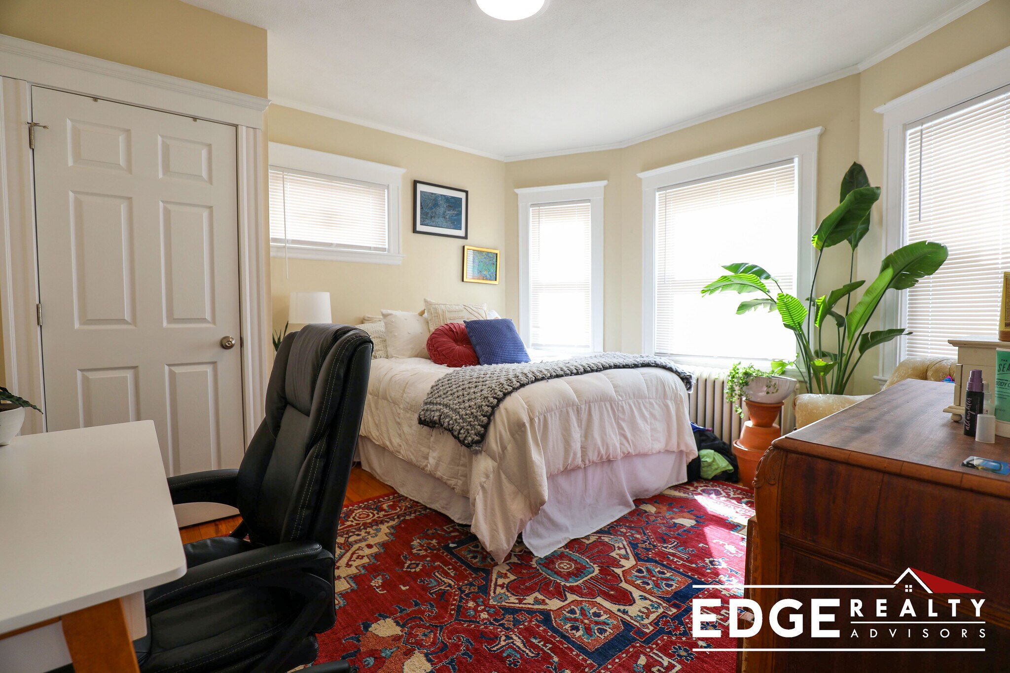 Building Photo - 9 Glenley Ter