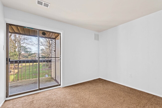 Building Photo - 66 Banner Ct