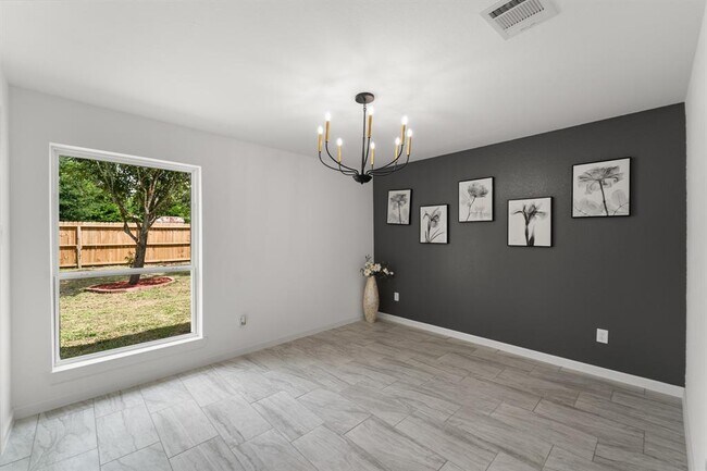 Building Photo - 11819 Ryewater Dr