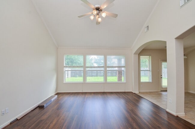 Building Photo - 5218 Lacey Oak Meadow Dr