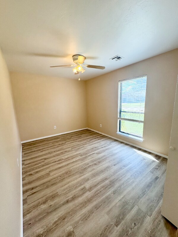 Building Photo - 1800 Cimarron Trail