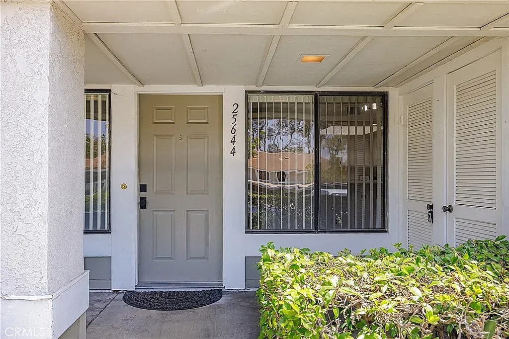 Building Photo - 25644 Mont Pointe