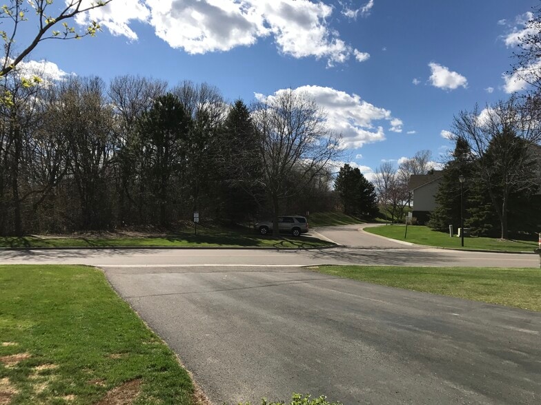 Building Photo - 14179 Plymouth Ave