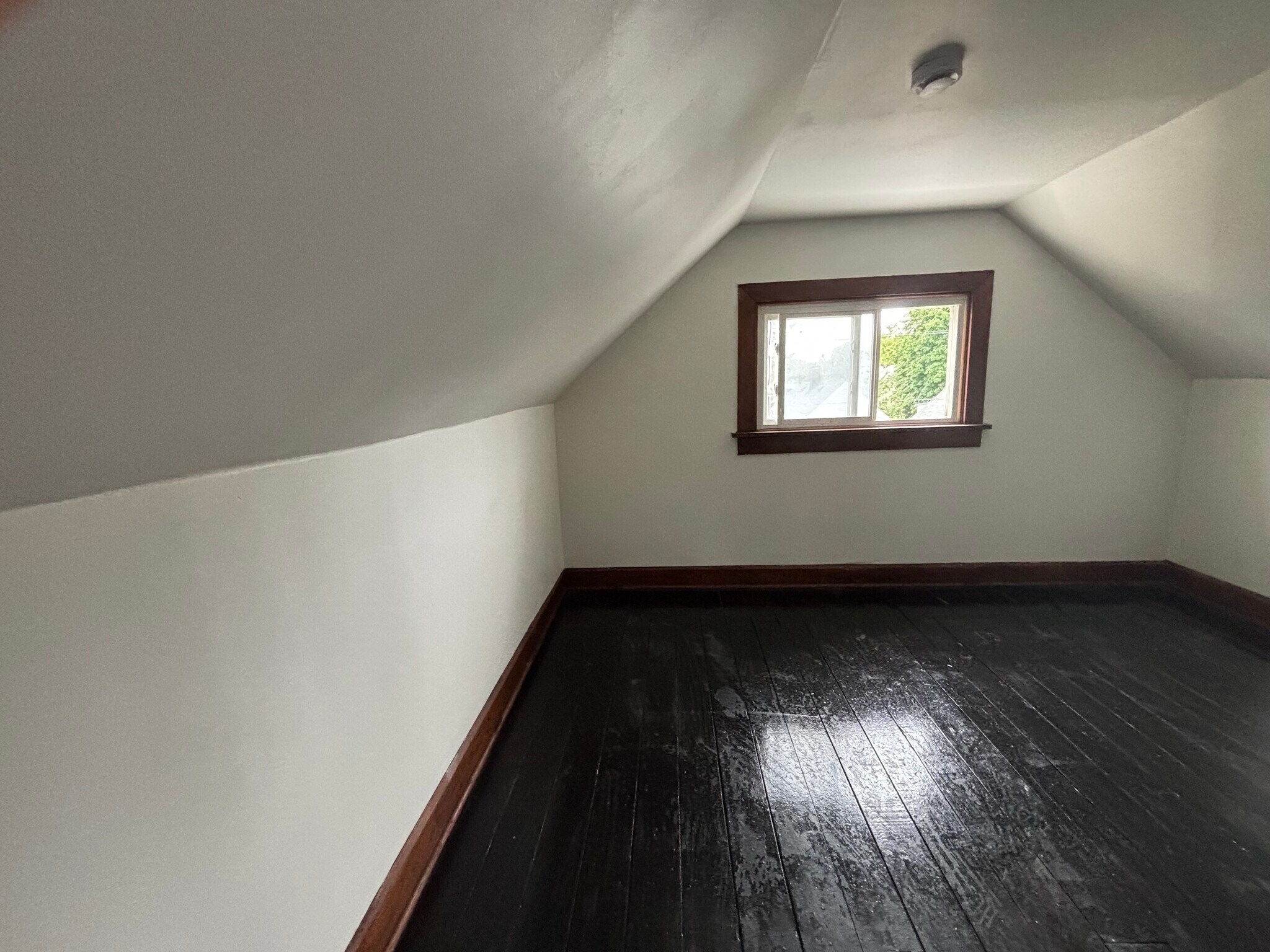 Building Photo - 3418 W 45th St