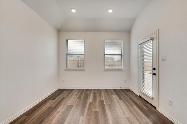 Building Photo - 2512 Lemon Mint Ln
