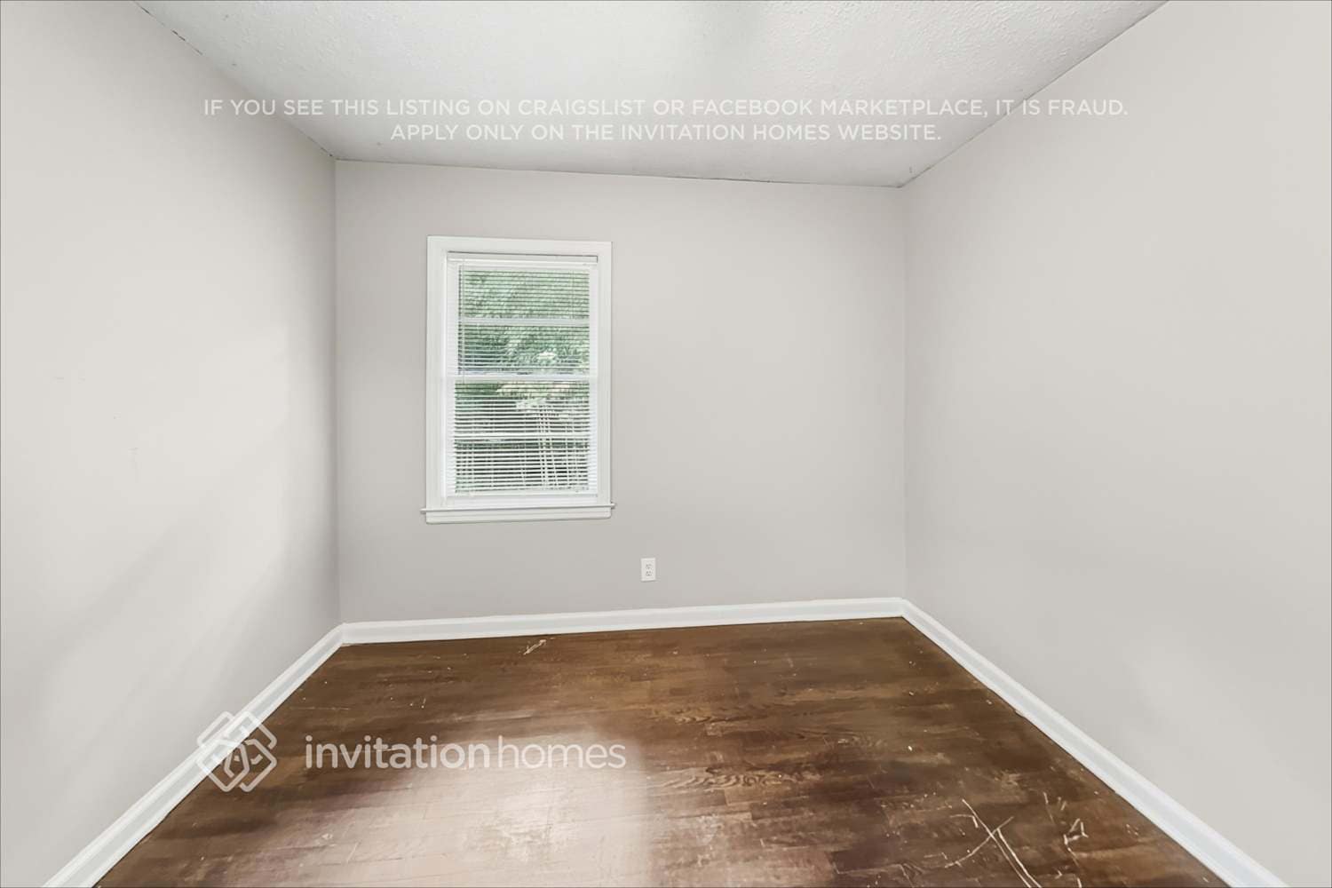 Building Photo - 2751 Flagstone Dr SE
