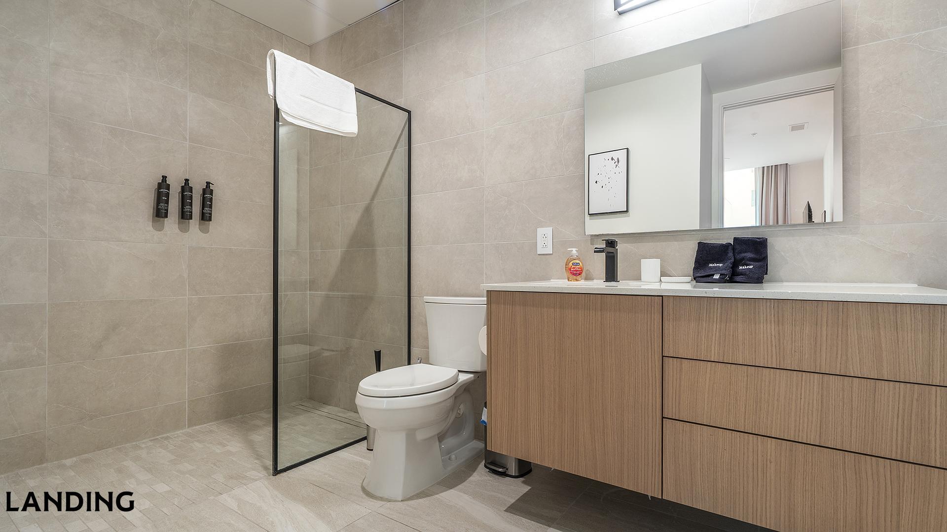 Building Photo - 143 E Commerce St