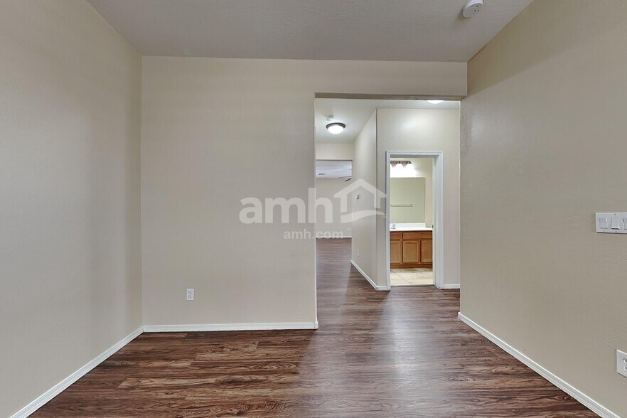 Building Photo - 4320 W Burgess Ln
