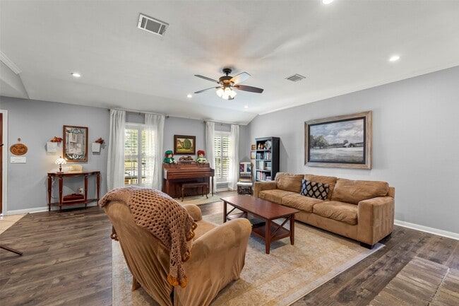 Building Photo - 9418 Wandsworth Dr
