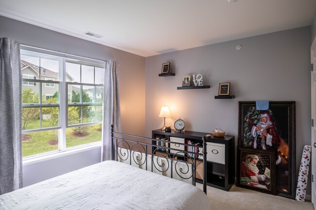 Building Photo - 9875 Williams Dr