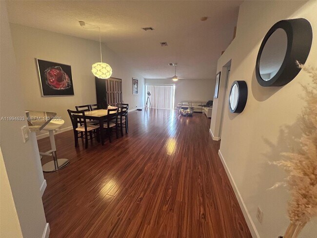 Building Photo - 1852 Andromeda Ln