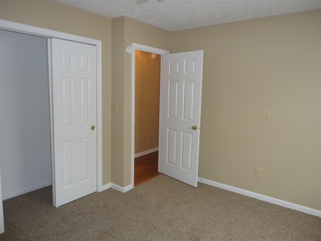 Building Photo - 7641 Blackthorn Ct