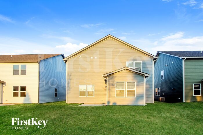 Building Photo - 930 Shadow Dr