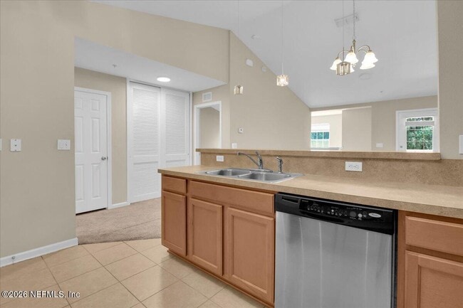 Building Photo - 575 Oakleaf Plantation Pkwy