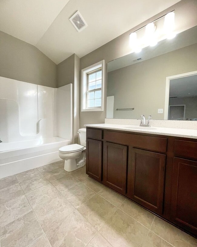 Building Photo - Gorgeous Newer Construction Home!