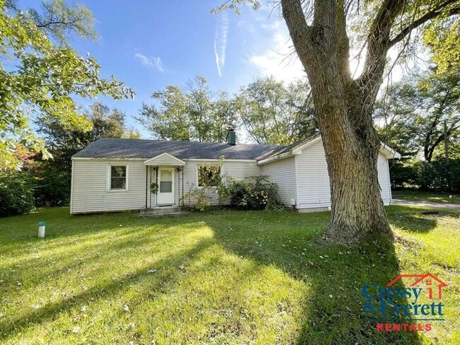 Primary Photo - 4 Bedroom Rural Ranch