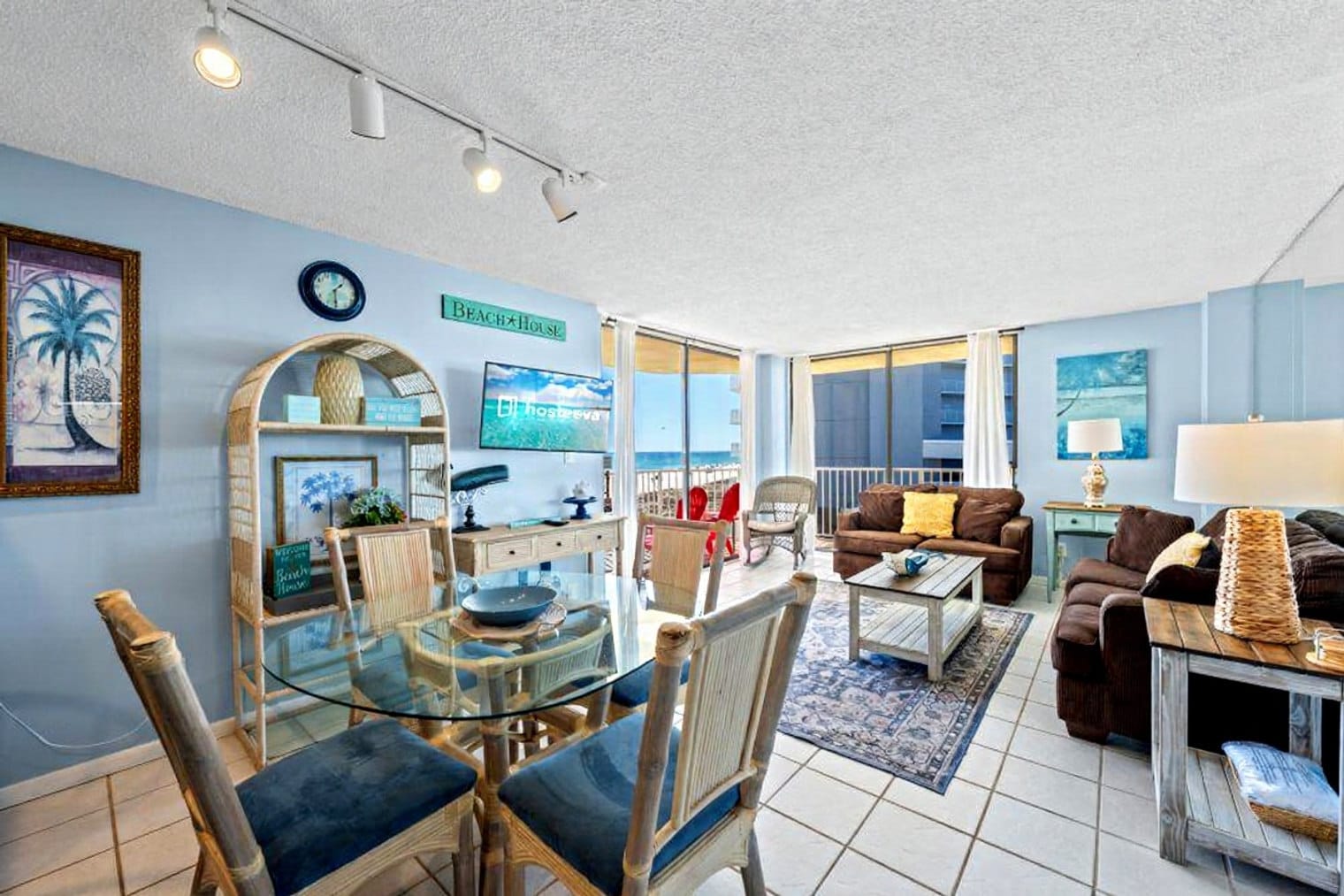 Building Photo - 505 E Beach Blvd