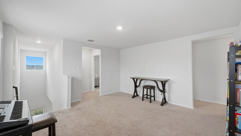 Building Photo - 4055 Fort Palmer Blvd