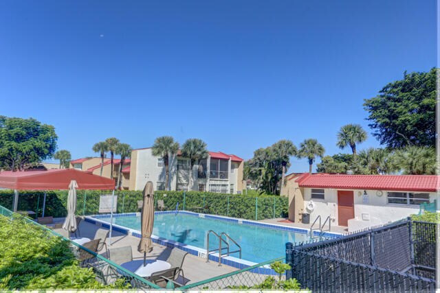 Building Photo - 235 Golden River Dr