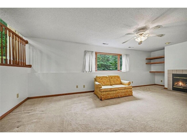 Building Photo - 2522 Windsor Ln