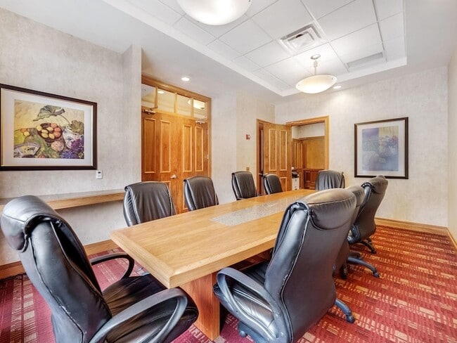 Building Photo - 1008 Portland Ave