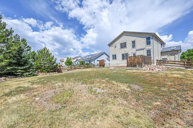 Building Photo - $2,995, 4 bed, 3.5 bath, located in Monume...