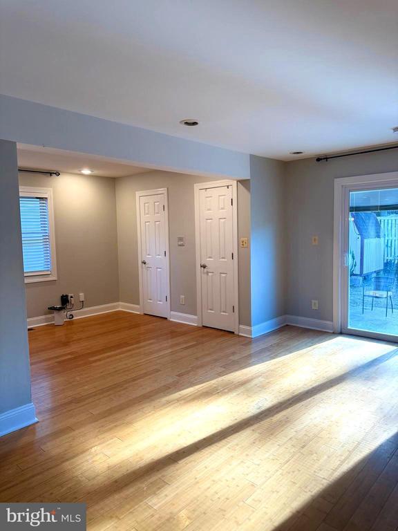 Building Photo - 4363 Varnum Pl NE