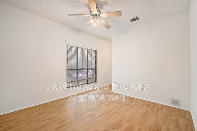 Building Photo - 2520 Quarry Rd