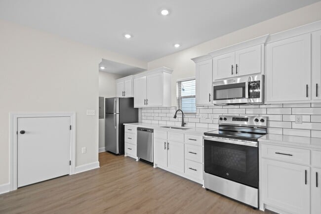 Building Photo - Live on Parker Townhome - Rockwater Village