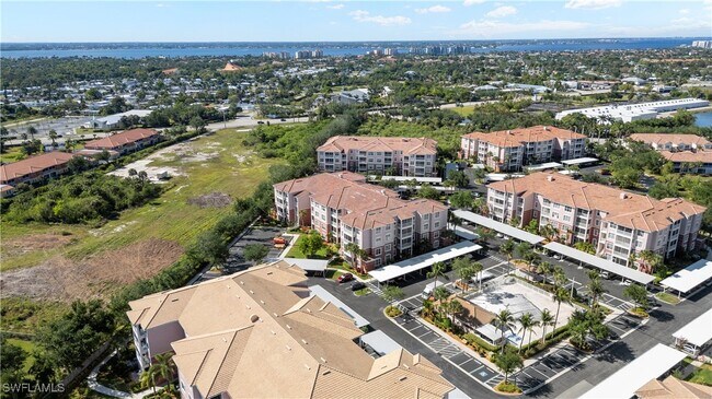 Building Photo - 11711 Pasetto Ln