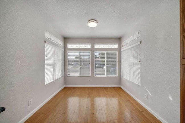 Building Photo - 9326 Lembert Dome Cir