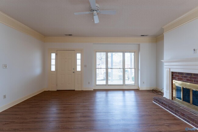 Building Photo - 106 Cranberry Way