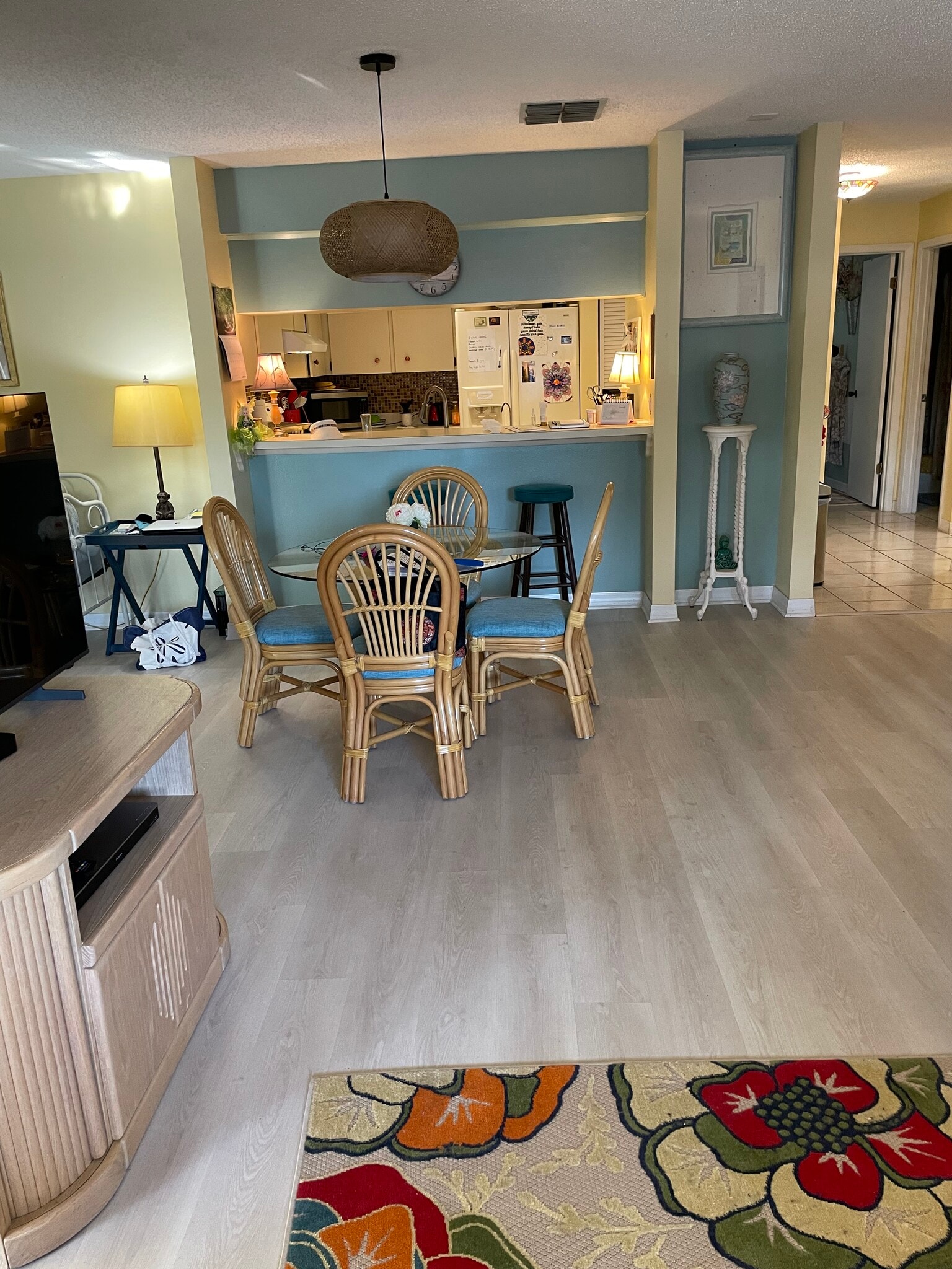 Dining area - 2729 Countryside Blvd